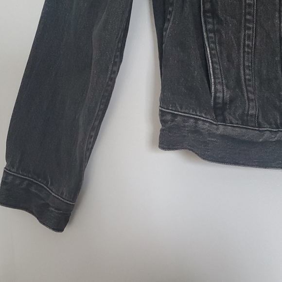 Marc Jacobs Faded black Jean Jacket. - Picture 6 of 9